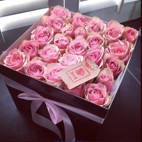 Цветы в коробке "Карамель"